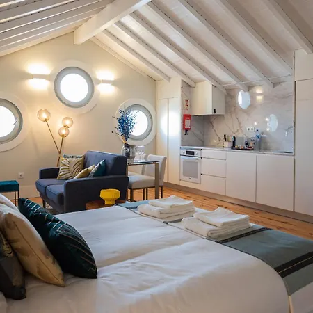 Nautical Luxury Loft Apartment *