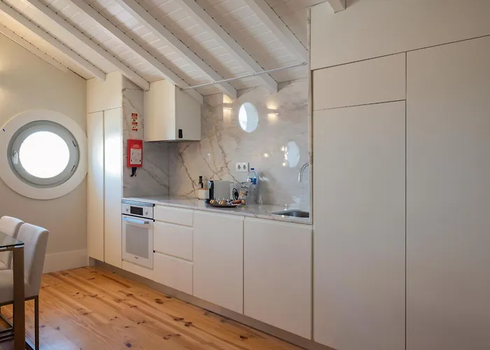 Nautical Luxury Loft Apartman *