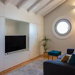 شقة Nautical Luxury Loft