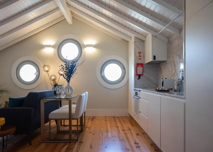 Nautical Luxury Loft Порту