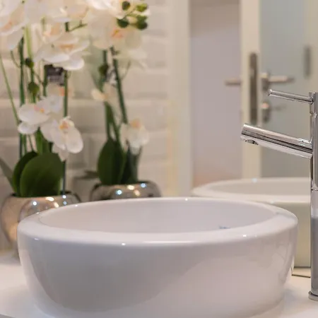 Nautical Luxury Loft شقة *